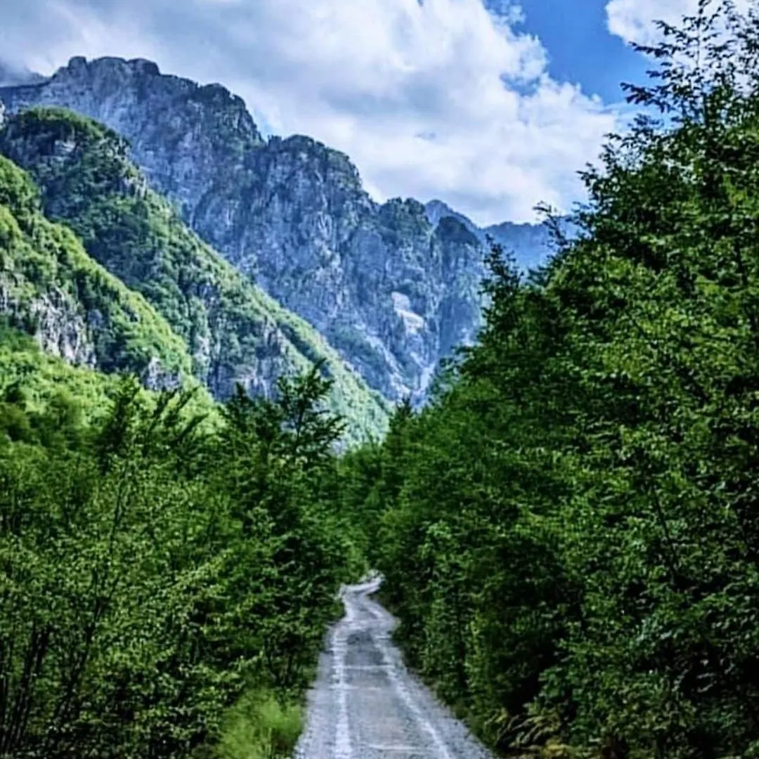 Te Agostini Албания